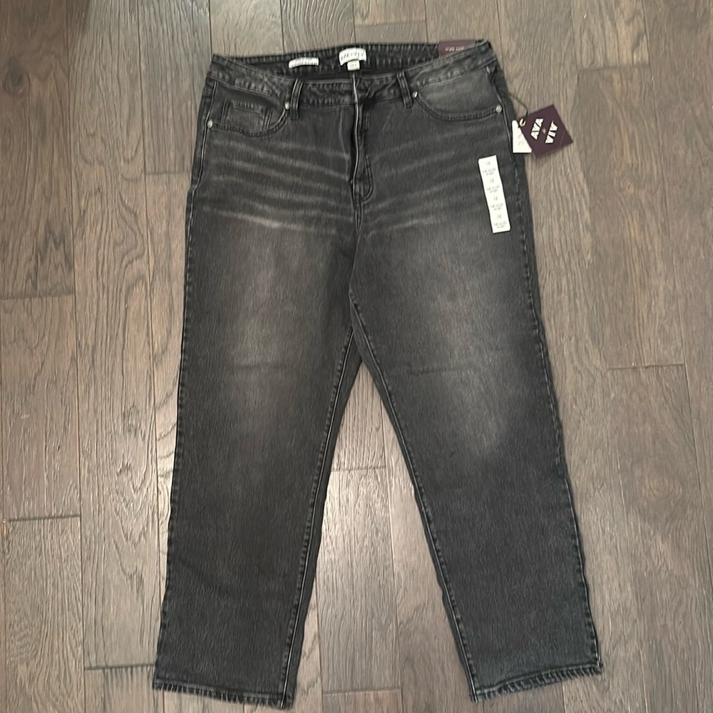 NWT Ava and Viv High-Rise Straight
